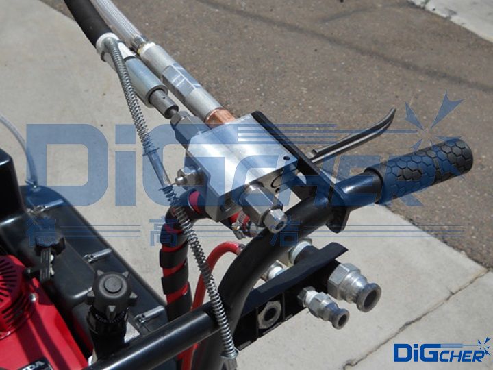 D380HP����ʽ��ͨ��(bi��o)��(xi��n)����C(j��)�ֱ�